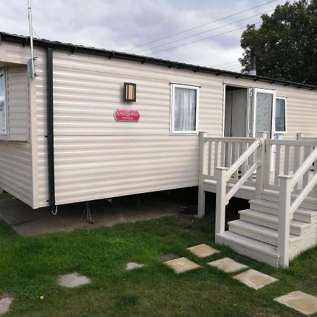 Готель 617 Seawick Jaywick Sands Екстер'єр фото