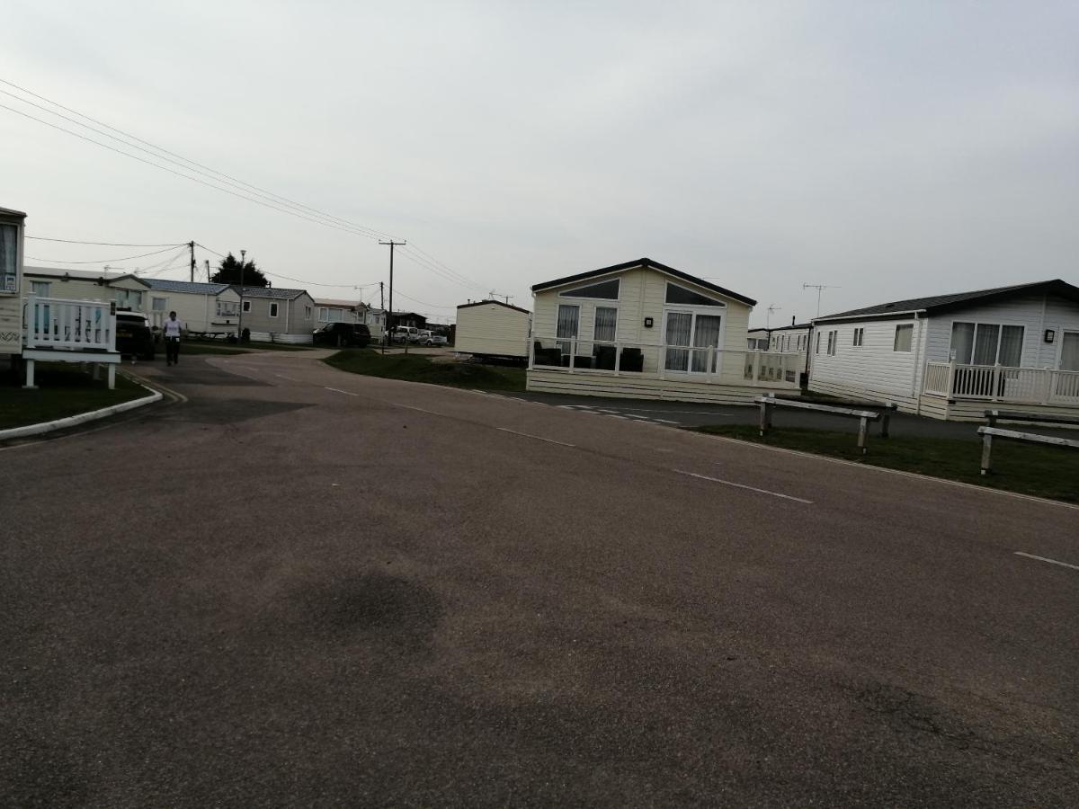Готель 617 Seawick Jaywick Sands Екстер'єр фото
