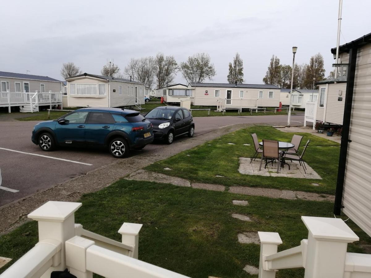 Готель 617 Seawick Jaywick Sands Екстер'єр фото