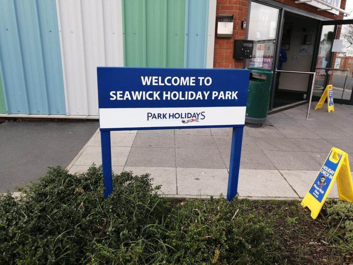 Готель 617 Seawick Jaywick Sands Екстер'єр фото